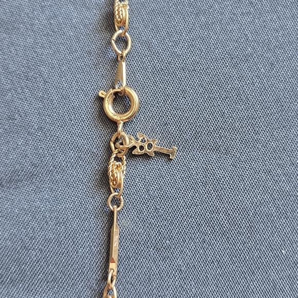 🌻#1 22-inch Gold toned necklace - Picture 4 of 6